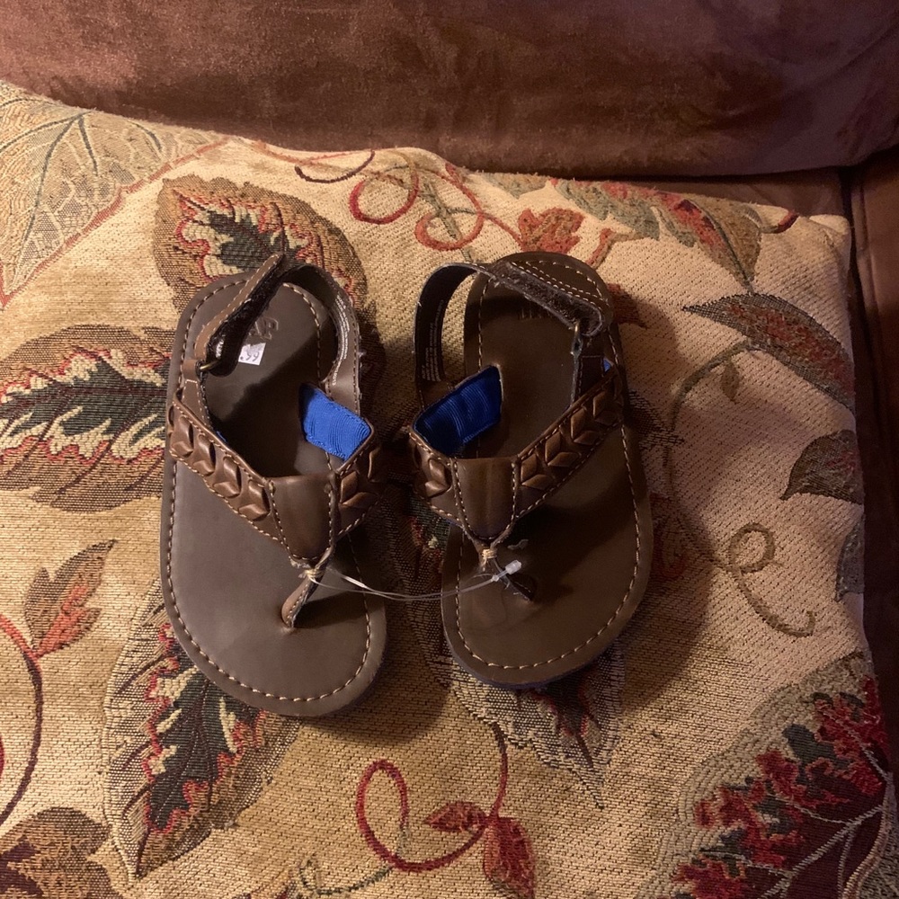 Gap toddler sandals!
